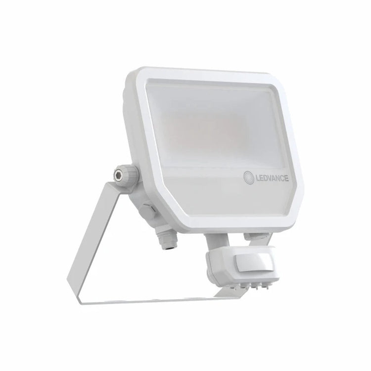 Ledvance led floodlight aluminium wit 41w 5500lm 100d - 830 warm wit | ip65 - bewegings- en lichtsensor - symmetrisch