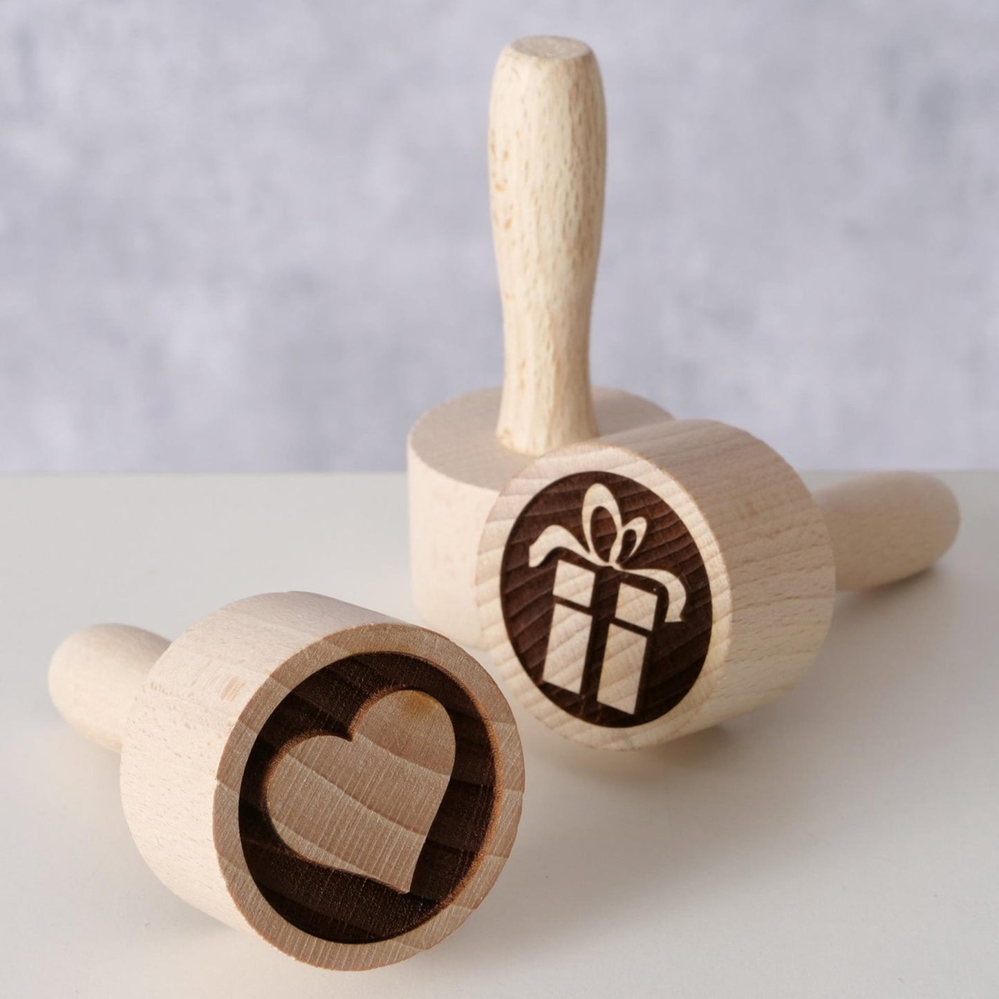 Boltze home koekjesstempel dia 8cm gemaakt van beukenhout met kerstafbeelding set a 3