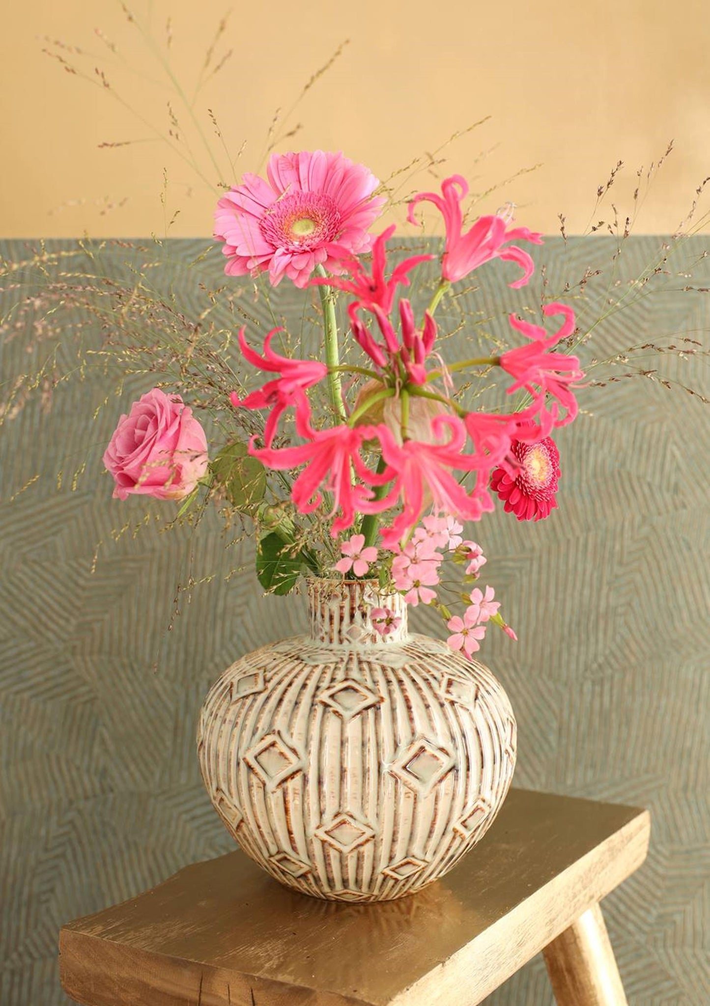 Ideas 4 seasons vaas bali dia.19x20 cm creme