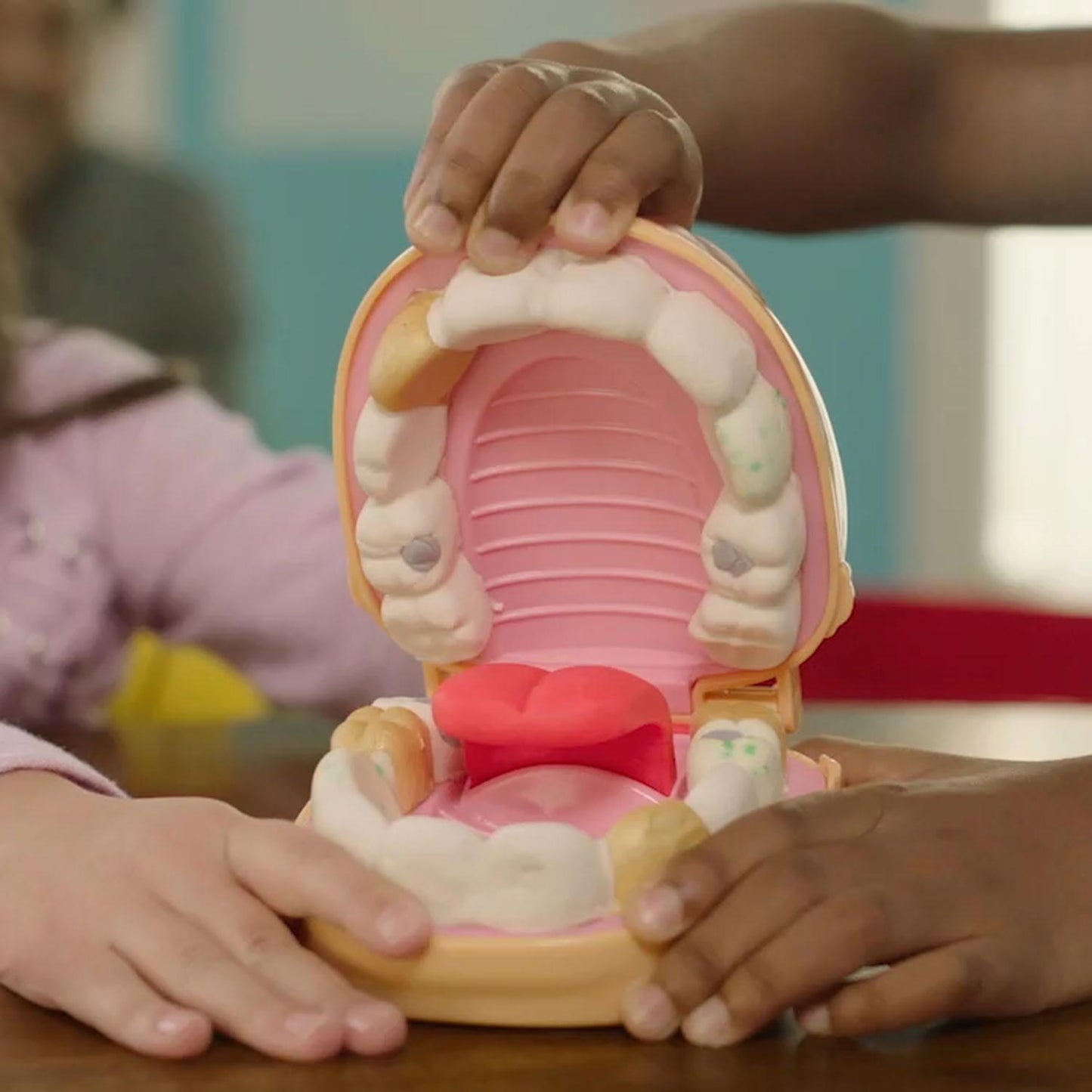 Play-doh top tandarts speelset - boetseerklei - 8 potjes - knutselen voor kinderen