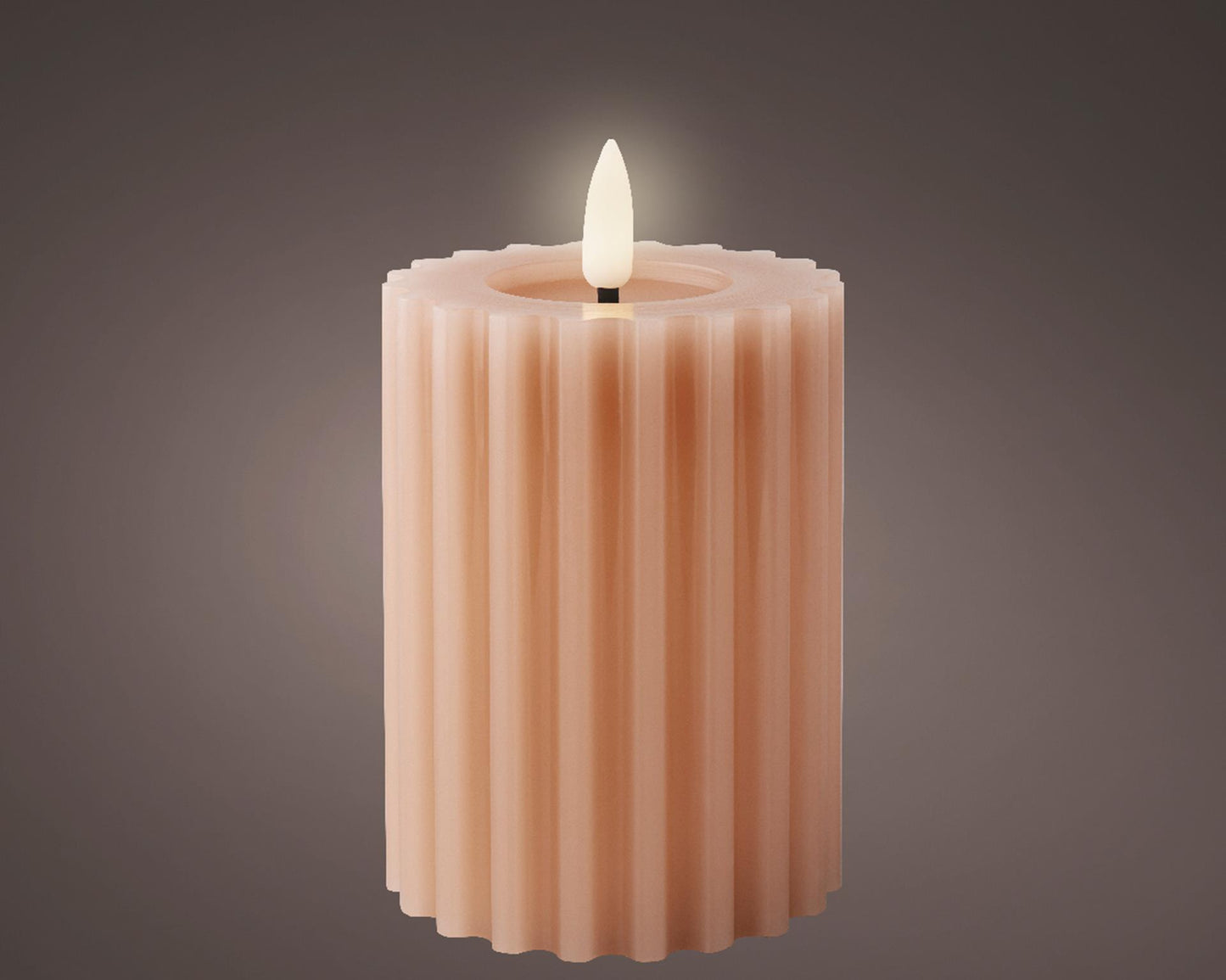 Lumineo led kaars wax ribbel licht roze h12,3cm dia 7,5 cm met 6 uurs timer-werkt op batterijen 2x aaa ( niet inbegrepen)