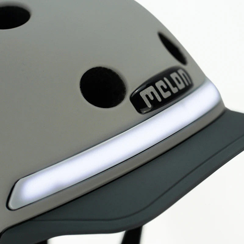 Melon helm met verlichting e-series metropolis m-l