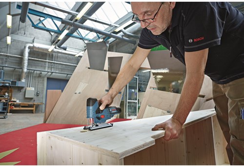 Bosch blauw bosch professional gst 12v-70 decoupeerzaag - zonder 12v accu en lader - met 2 zaagbladen