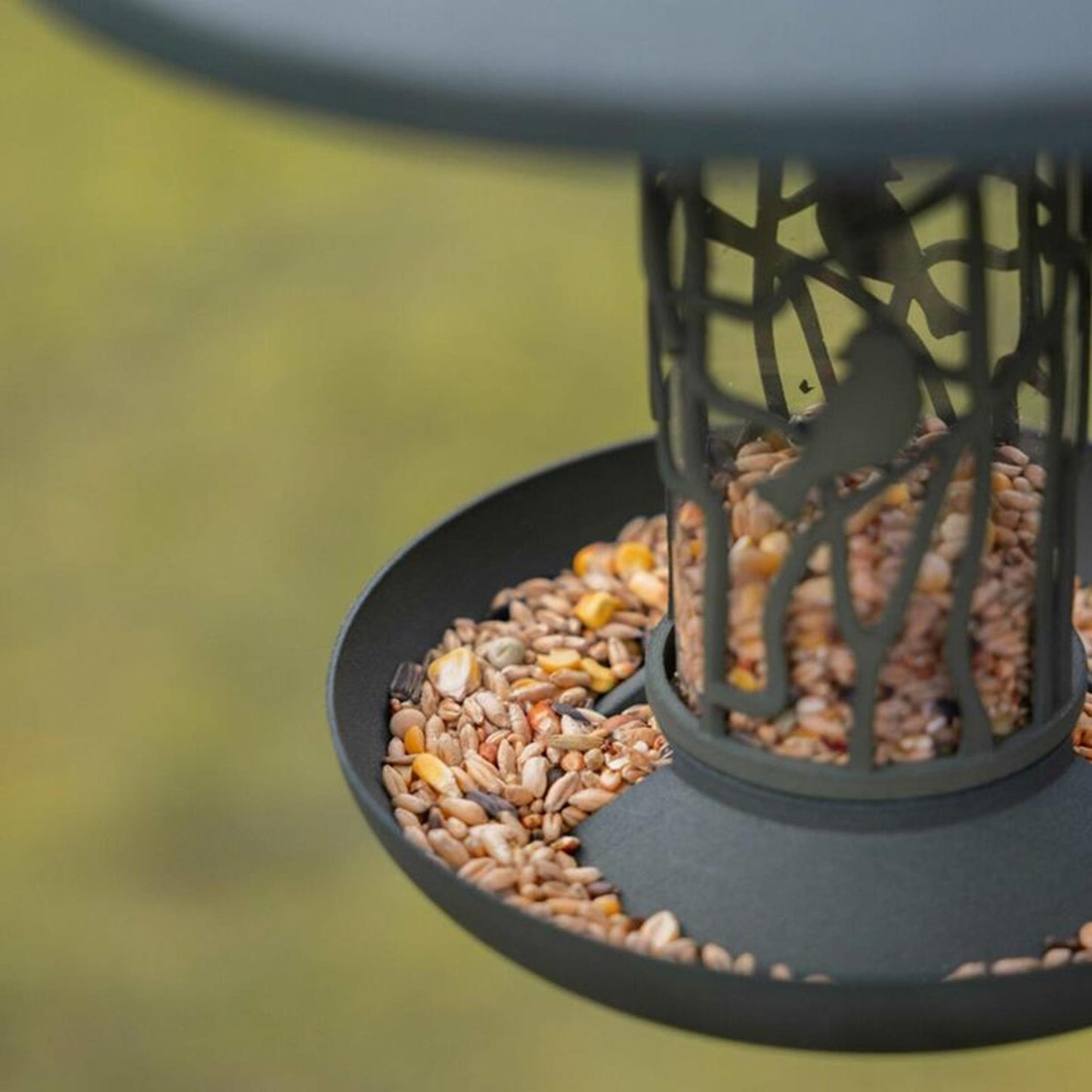 Esschert design gerecyclede zaadsilo met schotel