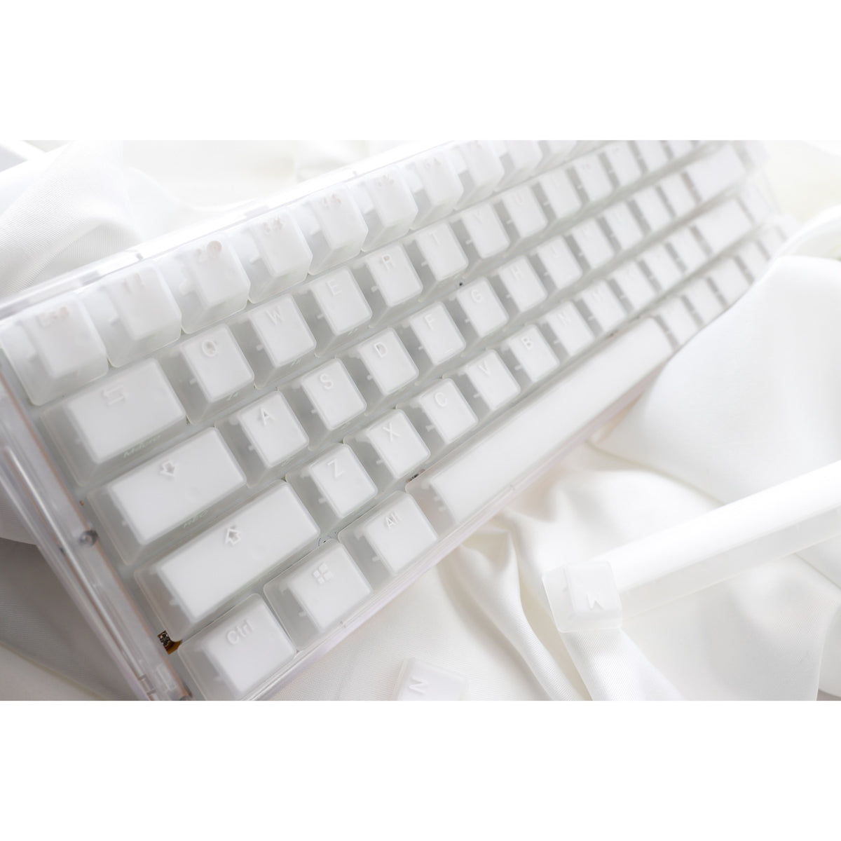 Ducky one 3 sf aura white rgb mechanisch toetsenbord (wit, us lay-out (qwerty), cherry mx brown, 65%, abs double shot, hot swap)