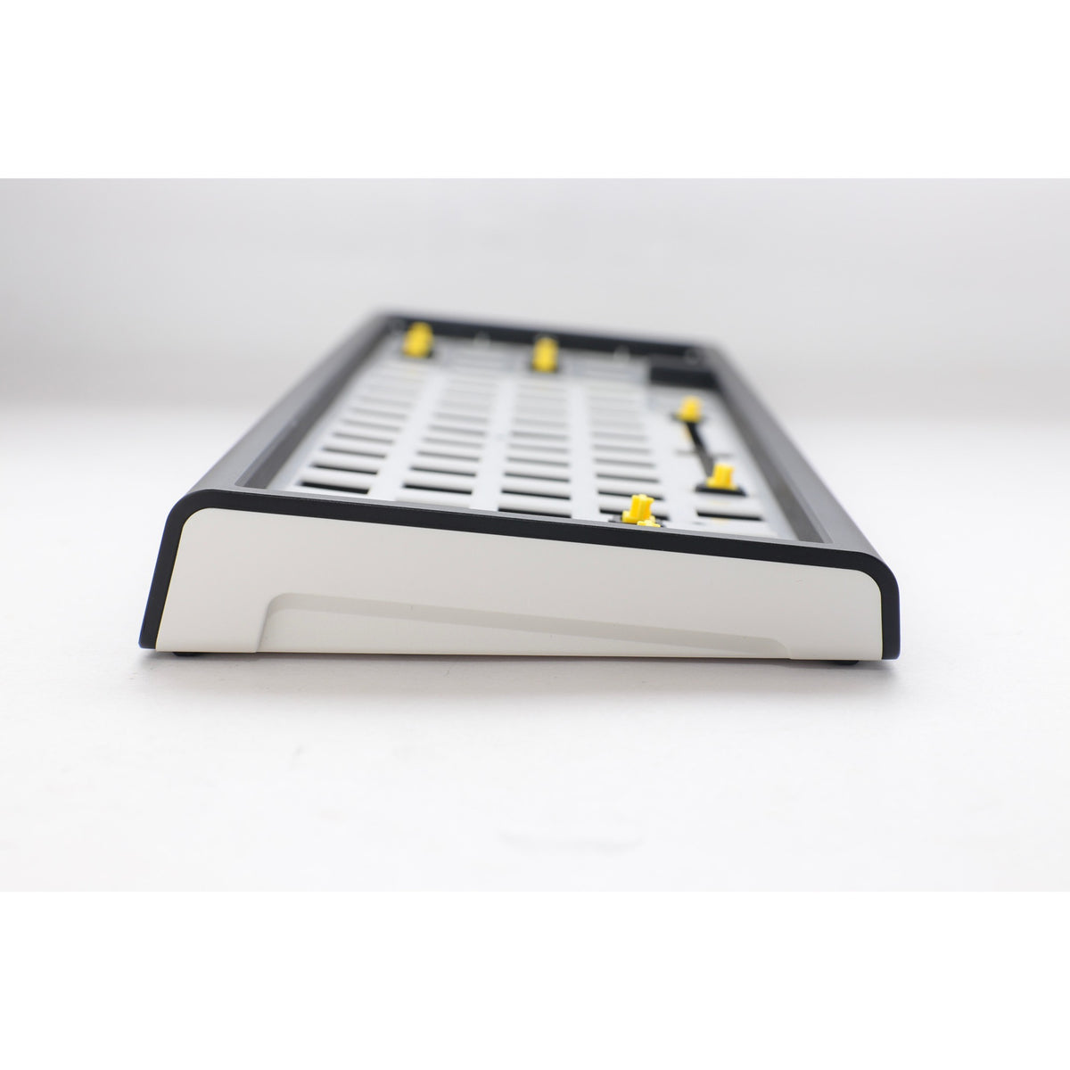 Ducky projectd tinker 65 met qmk via rgb mechanisch toetsenbord (zwart, us lay-out (qwerty), 65%, barebone. rgb leds, hot-swappable, gasket mount)
