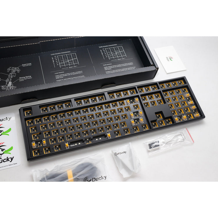 Ducky one 3 ansi layout barebone rgb mechanisch toetsenbord (zwart, us lay-out (qwerty), 100%, rgb leds, hot swap, barebone)