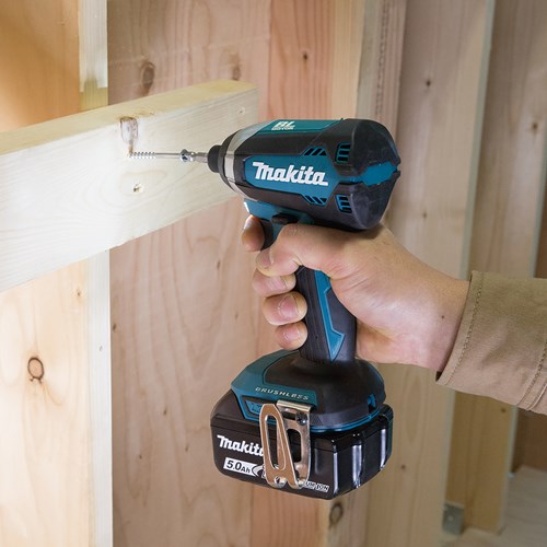 Makita dtd153zj 18v slagschroevendraaier koolborstelloos | zonder accu's en lader