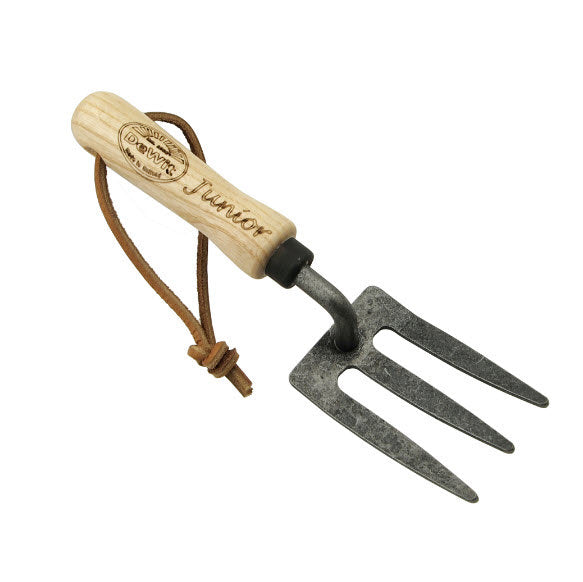 De wit producten junior tuinvorkje met een houten handvat van 100mm dewit