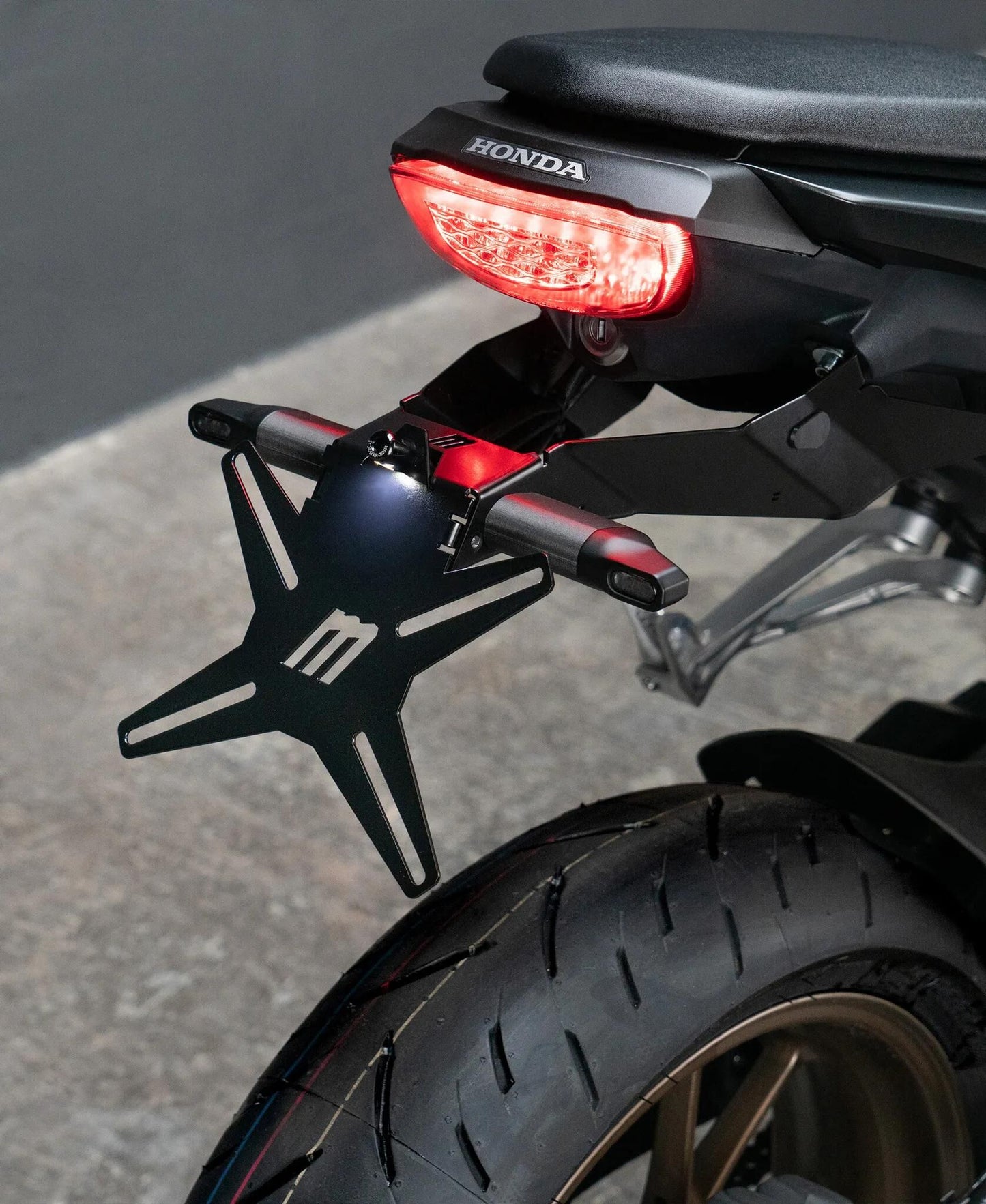 Motoism kennzeichenhalter license plate carriers mi honda cb125r