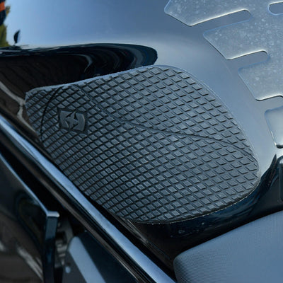 Oxford tankpad gripper tank pads silicone black on the side