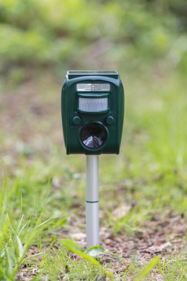 Producten dierenverjager sonicflash zonne energie
