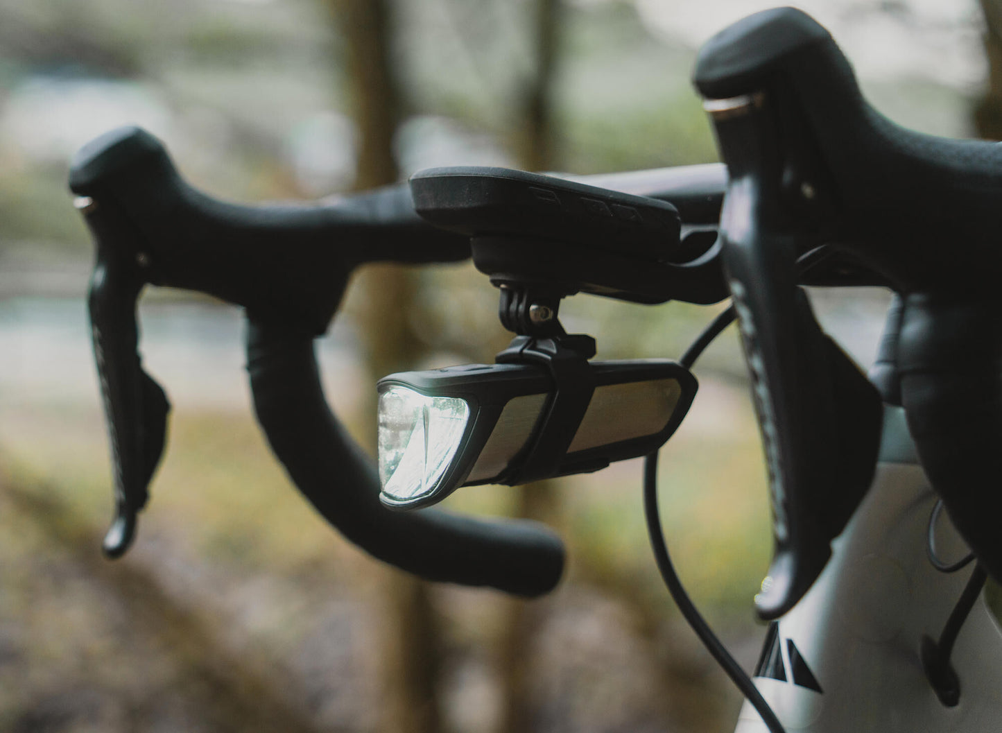 Busch + müller koplamp ixon core 2 highbeam b m ixon core 2 highbeam battery-powered headlight