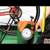 Icetoolz 240a451 hogedrukpomp voetpomp staal met meter 160psi geel