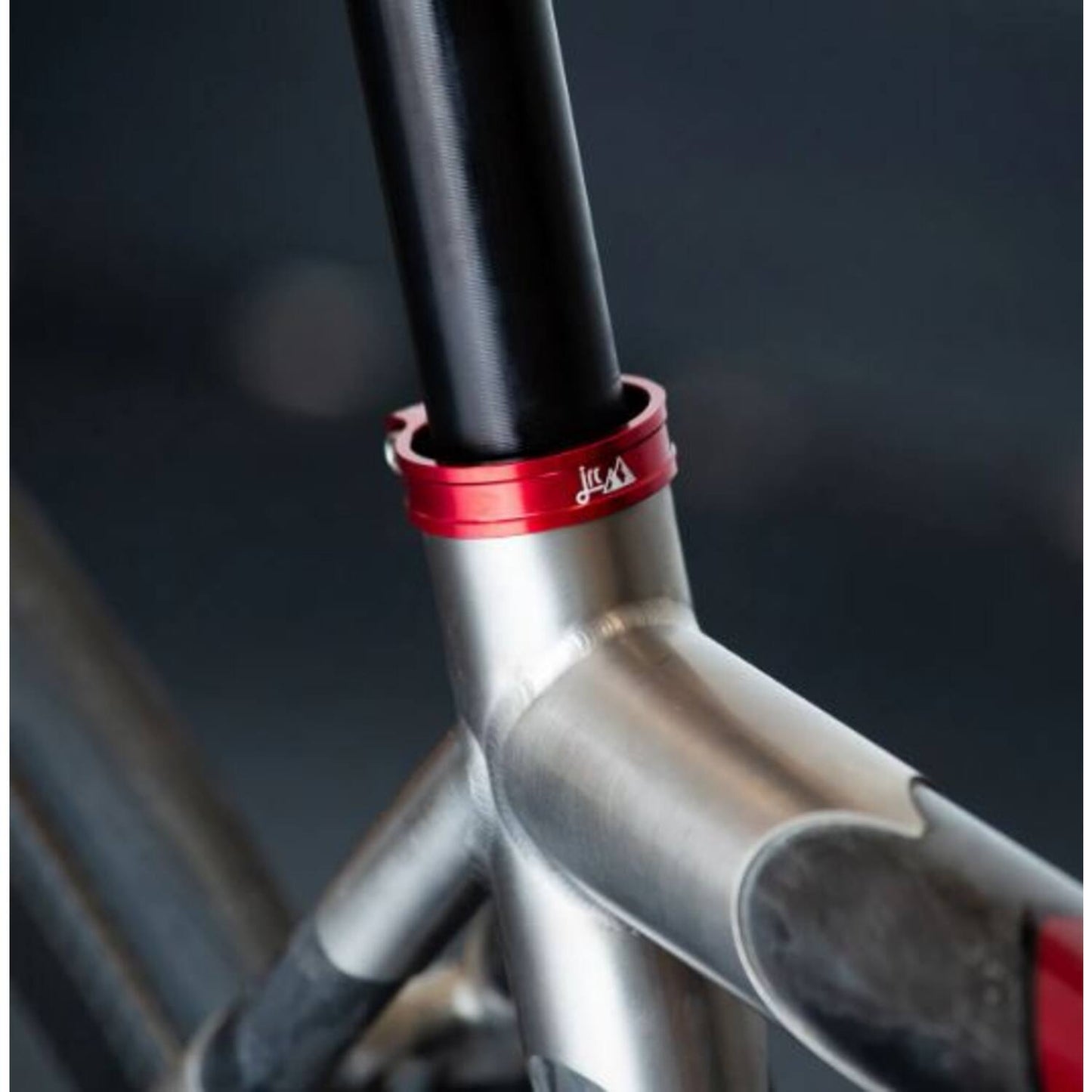 Jrc - zadelpenklem lightweight kumo+ 34.9mm zwart