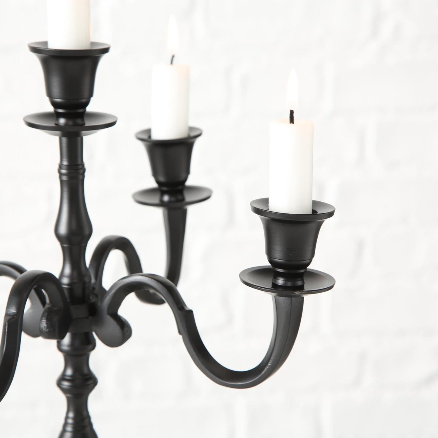 Boltze home kandelaar victoria ø30xh40cm zwart aluminium ( exclusief kaarsen )