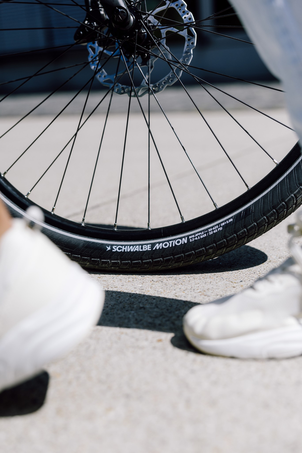 Schwalbe draadband motion big apple 50-406 +r zwart