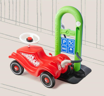 Big bobby car benzinestation