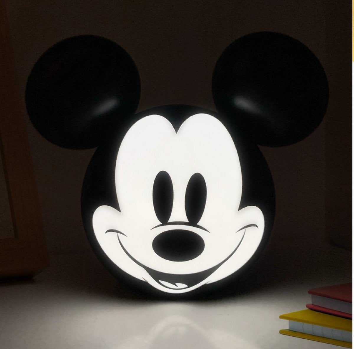 Disney mickey mouse 3d lamp - 14.5 cm - kinderkamer - slaapkamer - woonkamer - op batterijen