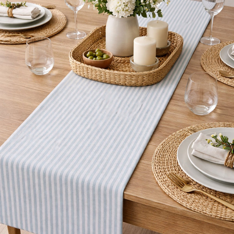 Arti casa tafelloper streep lurex - trendy streepdessin met lurexaccenten - geschikt voor dagelijks gebruik en feestelijke gelegenheden - gemaakt van katoen - afmeting 35x150 cm - kleur blauw