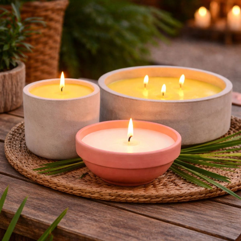 Arti casa citronella kaars in pot - werkt insectenwerend - ideaal voor buitengebruik - brandt langdurig voor sfeer - ø10x10 cm - grijs - geurkaars voor in de tuin