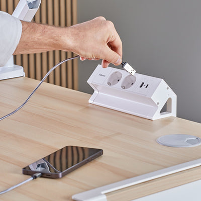 Fellowes power desk 2 stekkerdoos– opbouw stroomvoorziening voor bureau – 2x stopcontact + usb‑a usb‑c – bureaubladklem 10–45 mm – 2m kabel – 5 jaar garantie