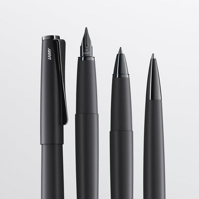 Lamy studio lx-all-black vulpen – universele vulpen in een elegant, volledig metalen behuizing – met propellerclip en stalen penpunt in maat f – inclusief t 10 blauwe inktpatroon