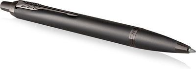 Parker im monochrome balpen | blauwe inkt | gunmetal afwerking en details | medium punt | geschenkverpakking
