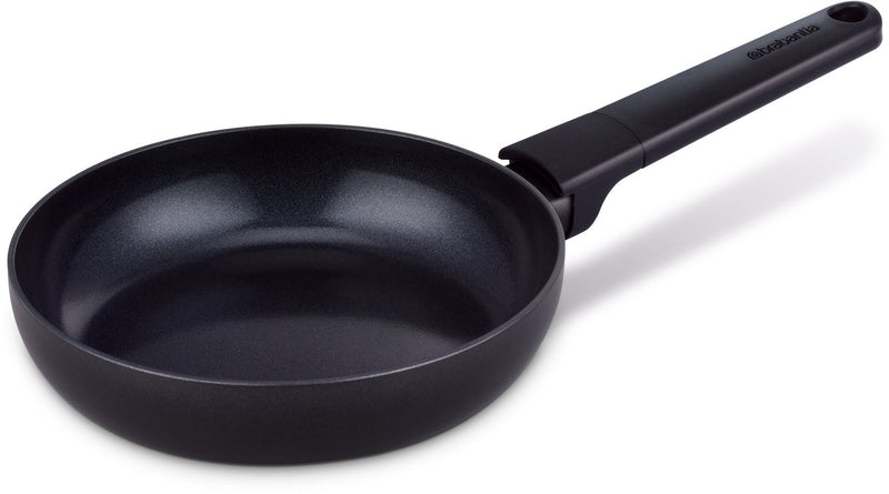 Brabantia vanta koekenpan - ø 20 cm - 100% pfas vrij - keramische antiaanbaklaag titanium versterkt - inductie koekenpan - zwart