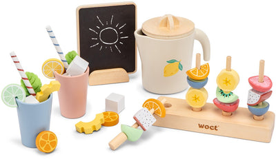 Woet ® houten zomer feestje speelset - limonade kraampje - 37-delige set inclusief fruitspiesjes, ijsblokjes, bekers, schenkkan en krijtbordje - speelgoedeten en drinken - rollenspel speelgoed - vanaf 3 jaar