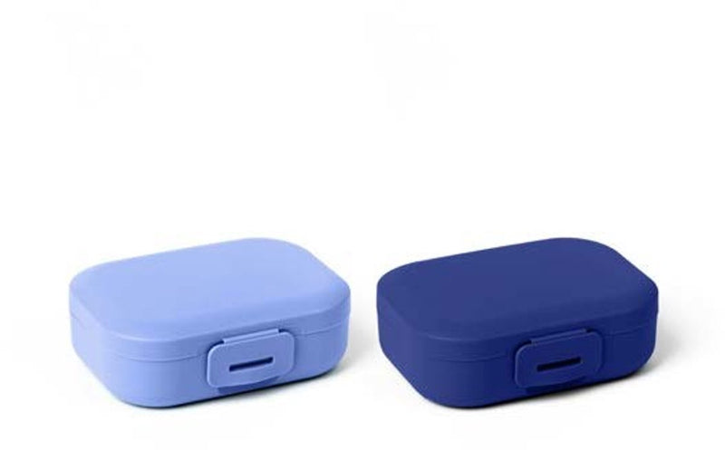 Day to day snackbox rechthoekig sky cobalt - 250 ml - snackdoosjes klein - set van 2 snackboxen - vershoudbakjes met clipsluiting - compacte koekendoos - bpa-vrije fruitbakje - gemaakt in belgië - 110x80x75mm