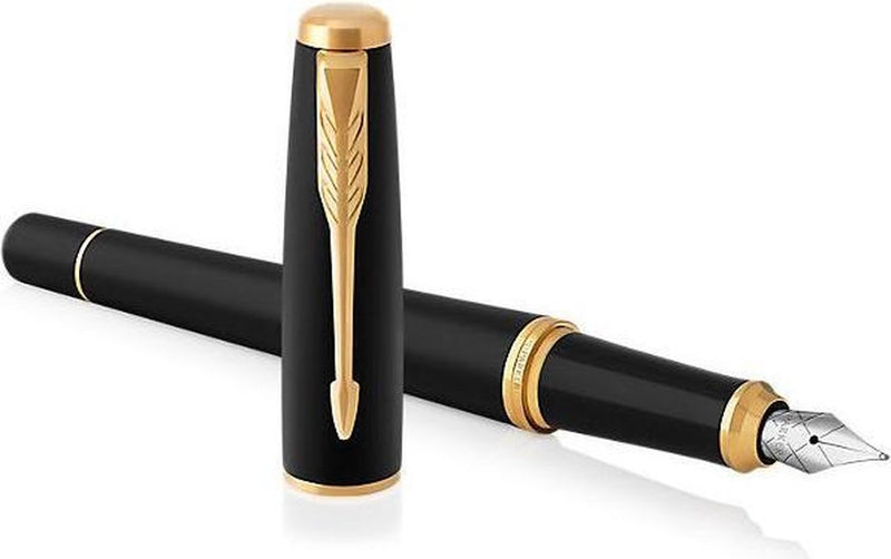Parker urban vulpen | matzwart met goud detail | fijne penpunt met blauwe inkt | geschenkdoos