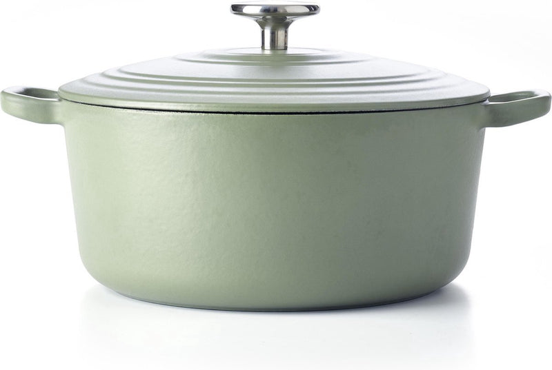 Bk bourgogne braadpan gietijzer 24cm 4.2l - inductie braadpan - gietijzeren braadpan - ovenbestendig tot 230 graden - deksel met druipringen - wit geëmailleerde binnenkant - olijfgroen