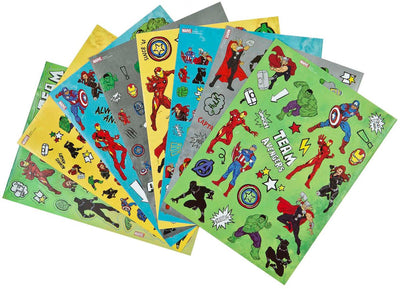 Undercover stickerboek avengers met 8 vellen