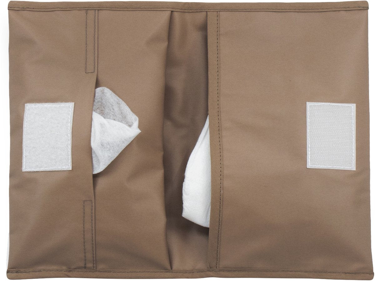 Kipkep napper luier-etuitje - coffee - luiers en doekjes to go - rpet - wasbaar - gecoat - bruin