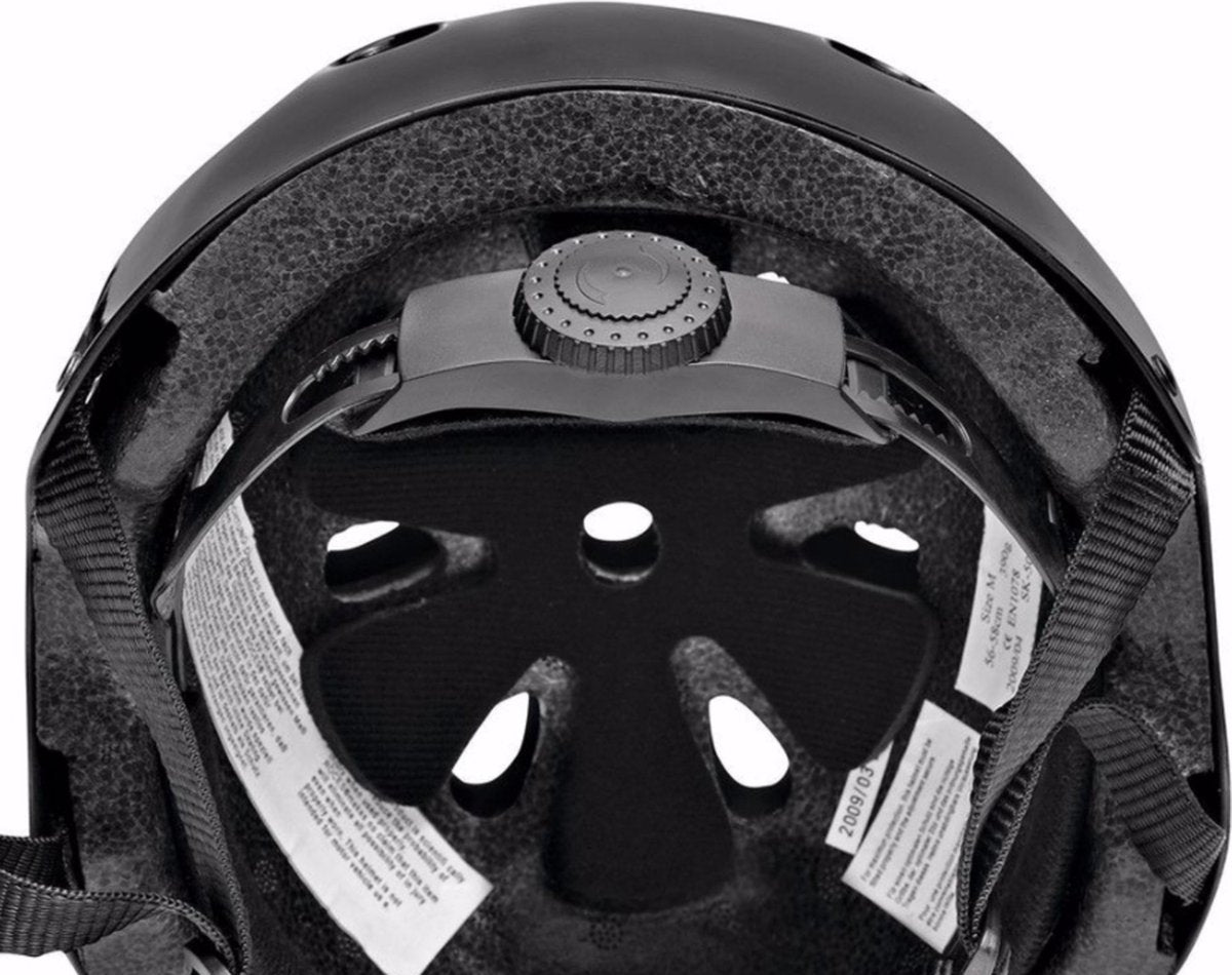 Roces - ce aggressive skatehelm - sterke ventilatie impactbescherming - zwart - maat 54-56cm (m)