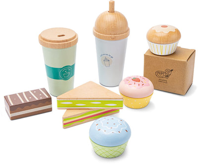 Woet ® houten koffie to go speelset - 12-delige set met to go bekers, gebakjes en sandwiches - winkel accessoires - fsc - rollenspel speelgoed - speelgoedeten - vanaf 2 jaar