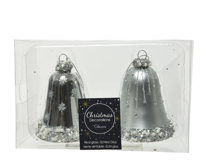 Decoris glazen kerstornamenten in vorm van gedecoreerde klokjes dia 6.5cm x 8 cm zilver