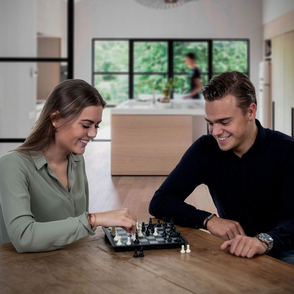 Magnetisch schaakspel