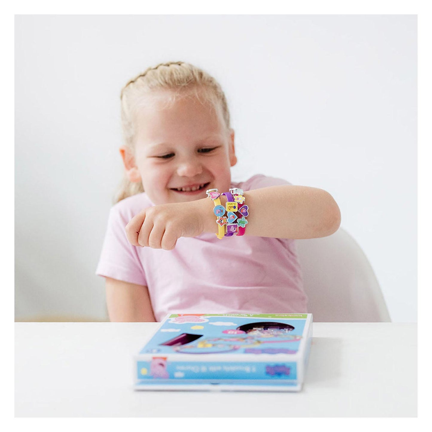 Bambolino peppa pig armbandjes maken set 3 schuif armbandjes met 18 bedels - speelgoed junior vanaf 3 jaar peuter kleuter
