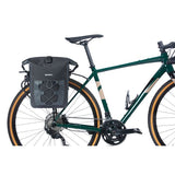 Basil enkele tas navigator waterproof m mik 12-15l 17 x 28 x 34 cm - zwart - afbeelding 2