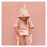 Trixie poncho - mrs. rabbit - 100% biologisch katoen - badcape kind met capuchon - met leuke details - roze - konijn 92 - afbeelding 4