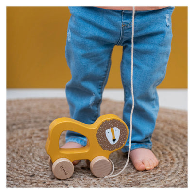 Trixie houten trekspeeltje - mr. lion - voor de eerste stapjes - babyspeelgoed - voor jongens meisjes - leeuw