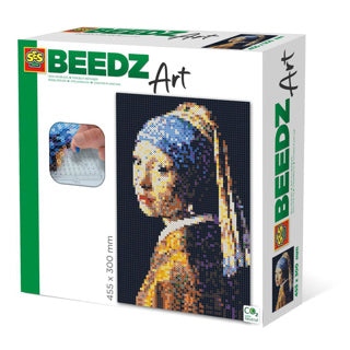 Ses beedz art: strijkkralen meisje met de parel | 2 stuks