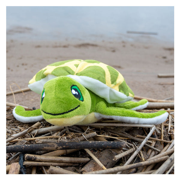 Tactic save the sea schildpad konna –duurzame knuffel 20x10x7 cm – gemaakt van 4-7 gerecyclede pet flessen – inclusief adoptiecertificaat – educatief speelgoed vanaf 0 jaar – ecologisch pluche – 100% recyclebaar – bescherm de zee – met gratis app