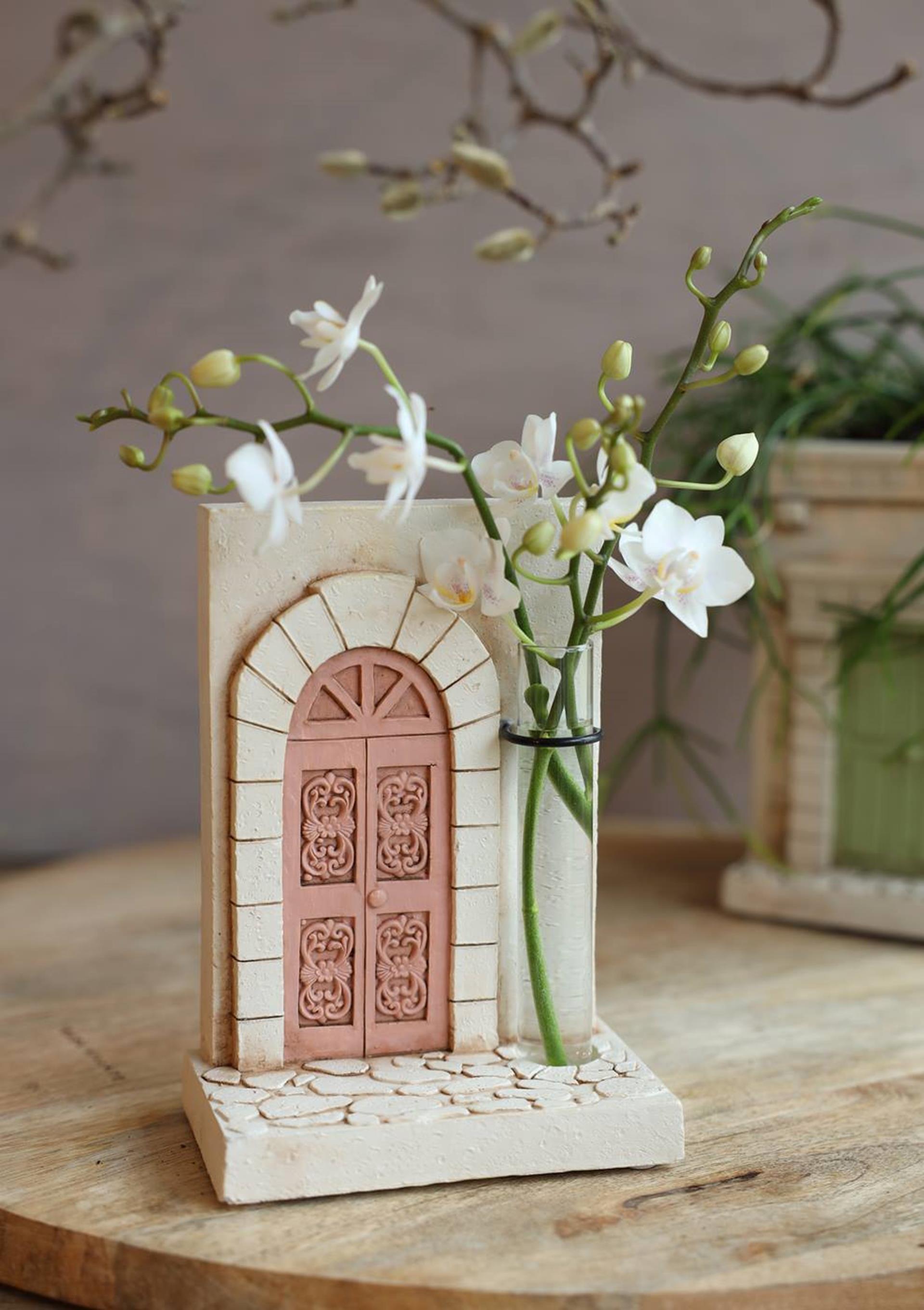 Ideas 4 seasons beeld voordeur met vaas 11,8x6,8x16,2cm 3 assorti