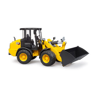 Bruder shovel cat