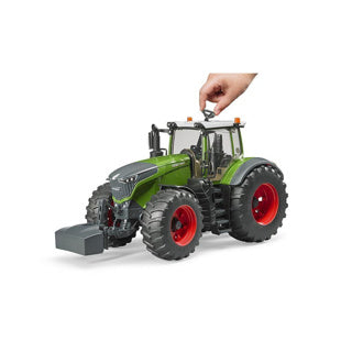 Bruder fendt 1050 vario tractor