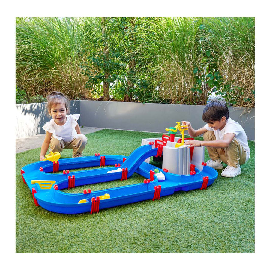 Aquaplay 1543 - waterspeelbaan met kraan en waterpomp