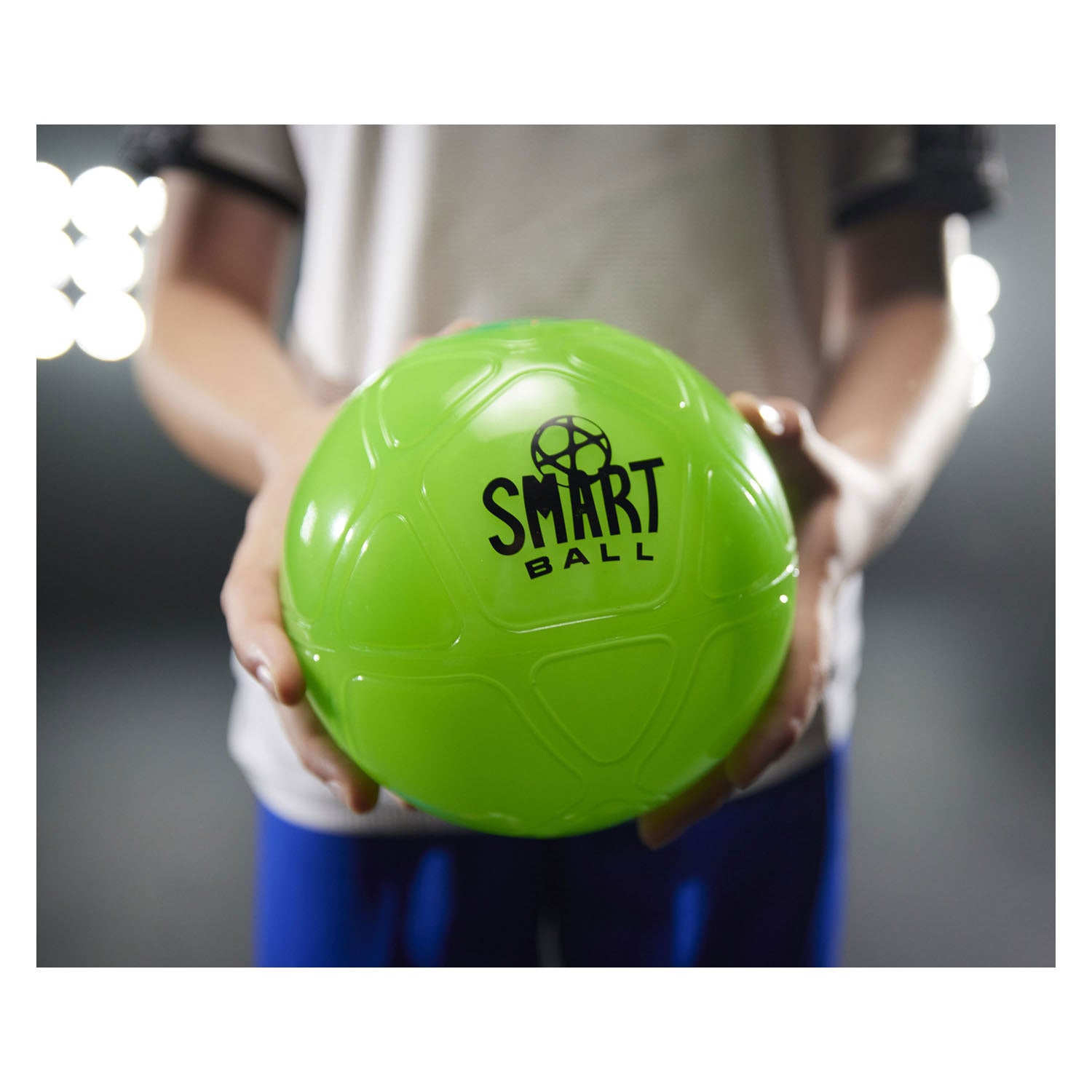 Gear2play smartball soccerbot voetbalspel